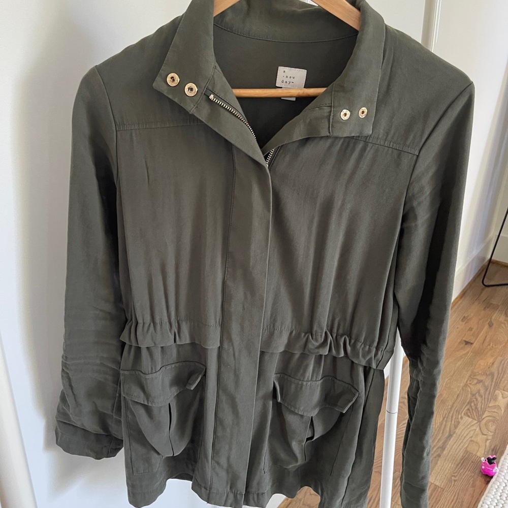 Green lightweight jacket - Picture 6 of 8
